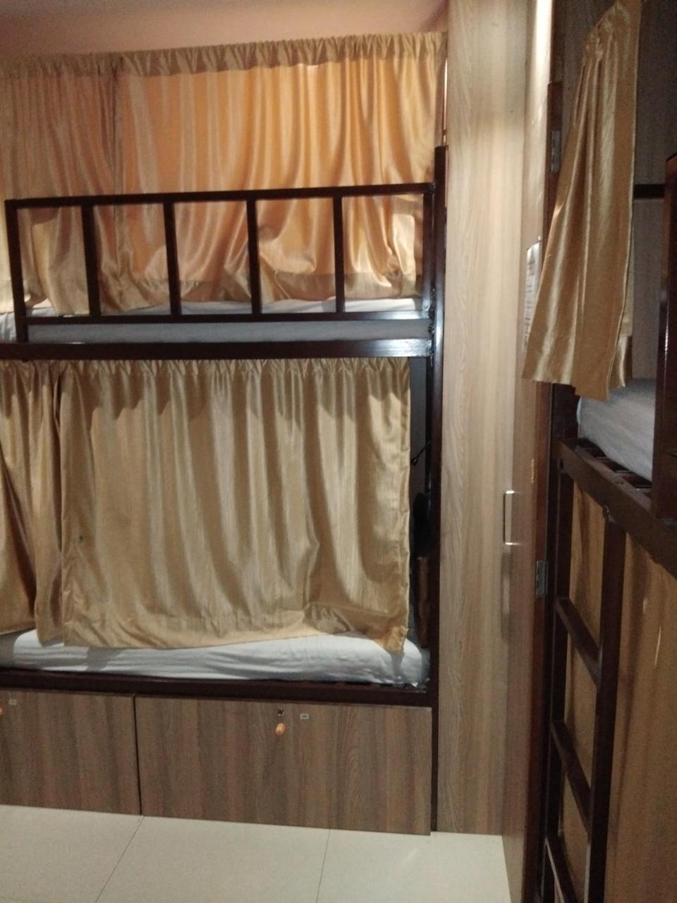 golden dormitory Bombay Exterior foto